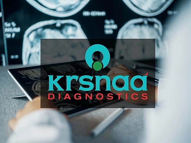 Krsnaa Diagnostics branding over MRI scan imagery